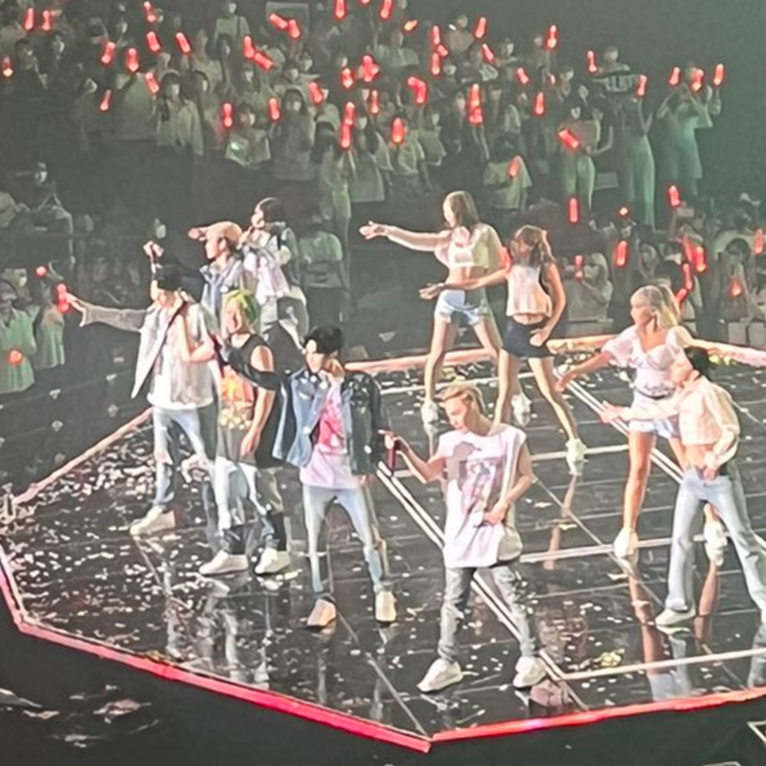 A moment captured by iKON's fan