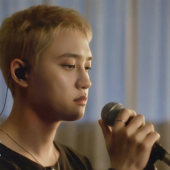 A moment captured by D.O. (EXO)'s fan