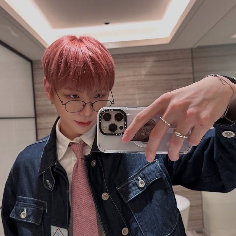 Latest photo of Kang Daniel