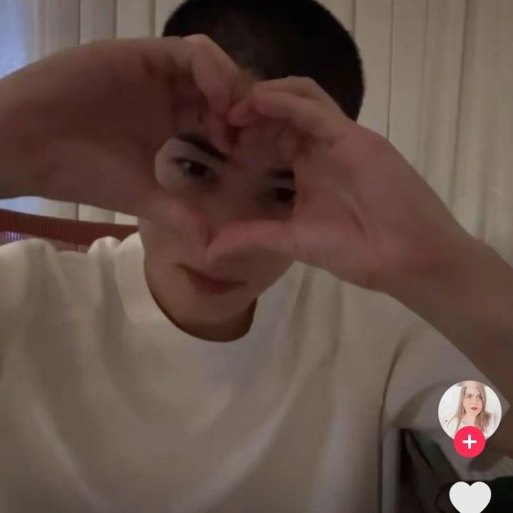 ASTRO的最新活动照片