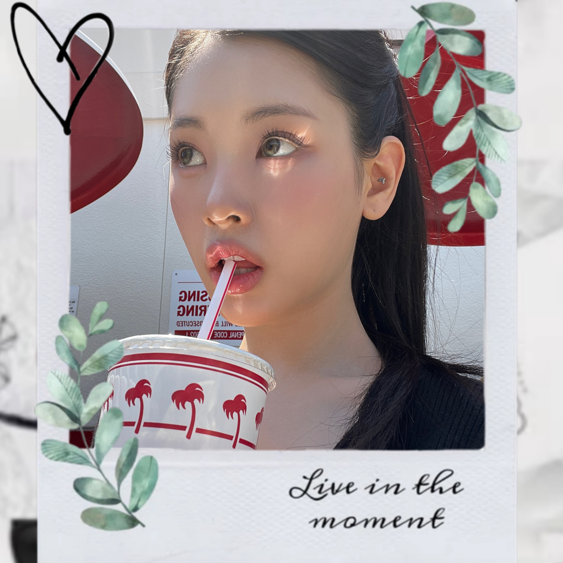 A moment captured by Yihyun (Baby DONT Cry)'s fan