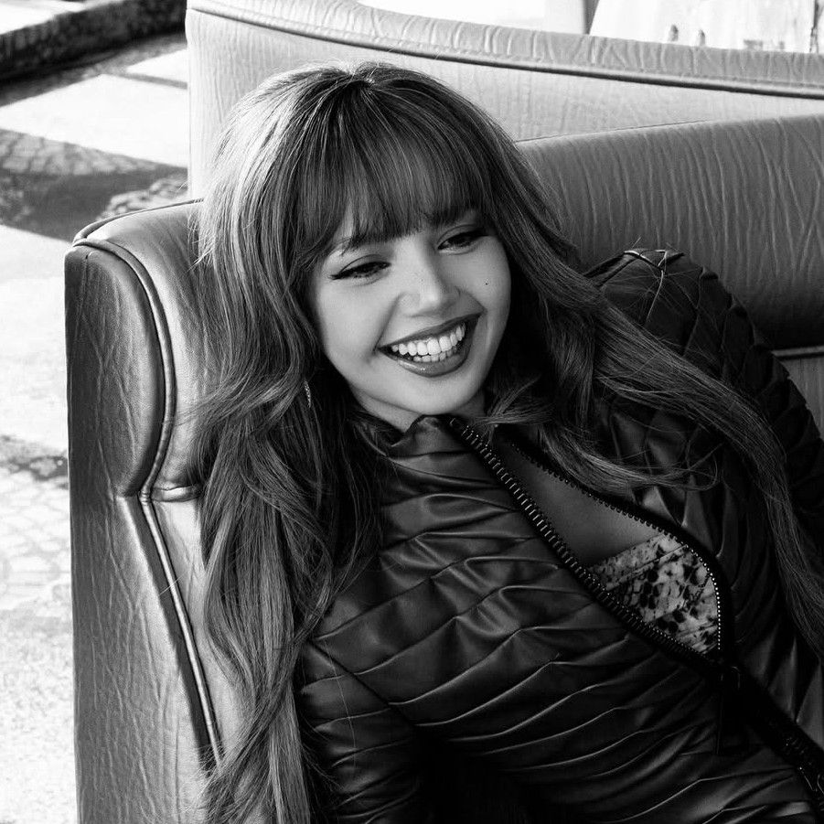 Lisa (BLACKPINK)的最新活動照片