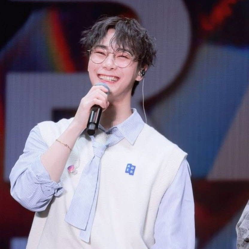 Behind-the-scenes cut of Moonbin (ASTRO)