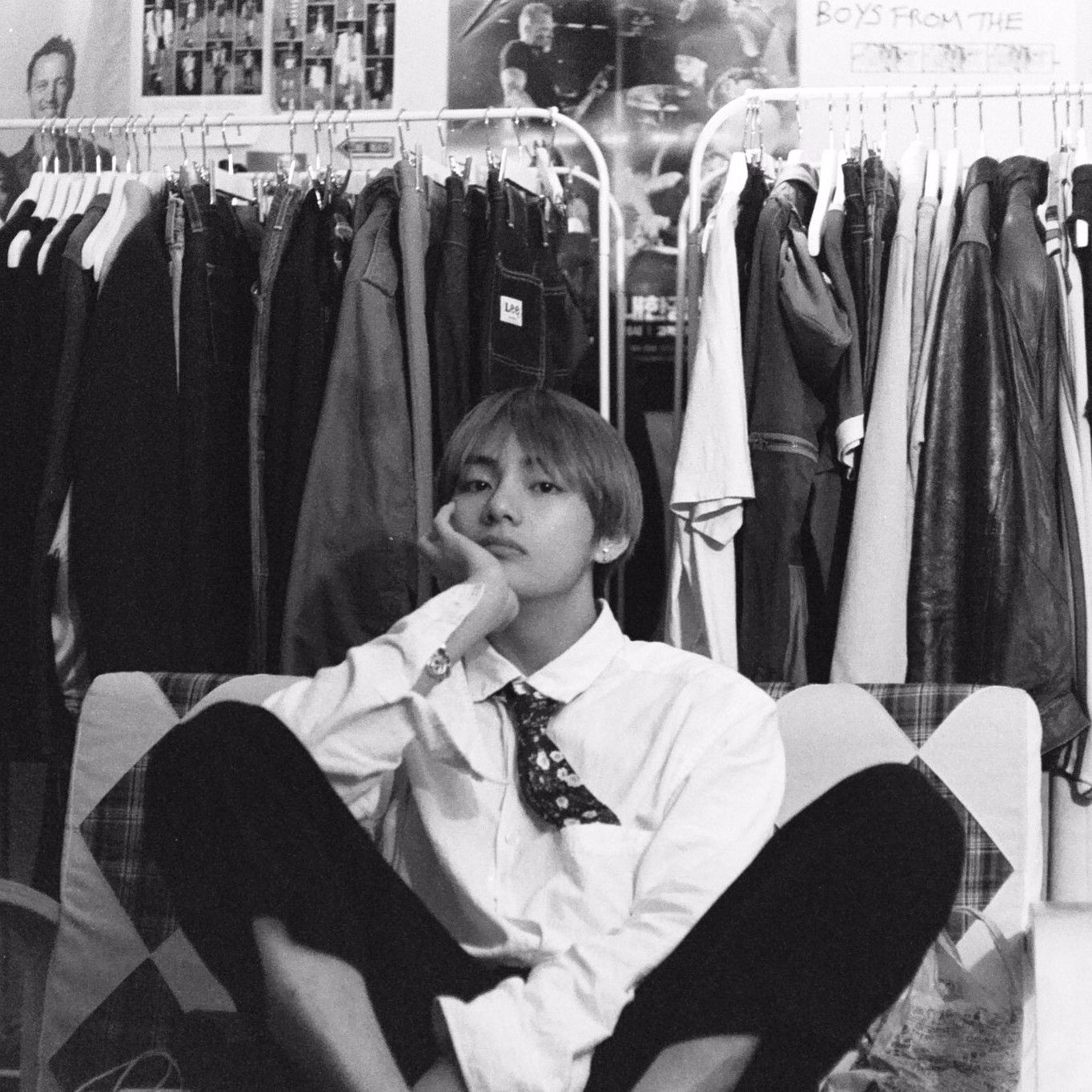 Latest photo of V (BTS)