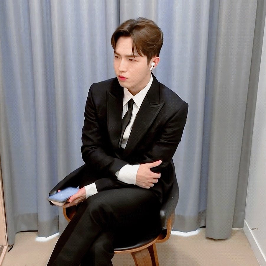 Foto terbaru Kim Jaehwan