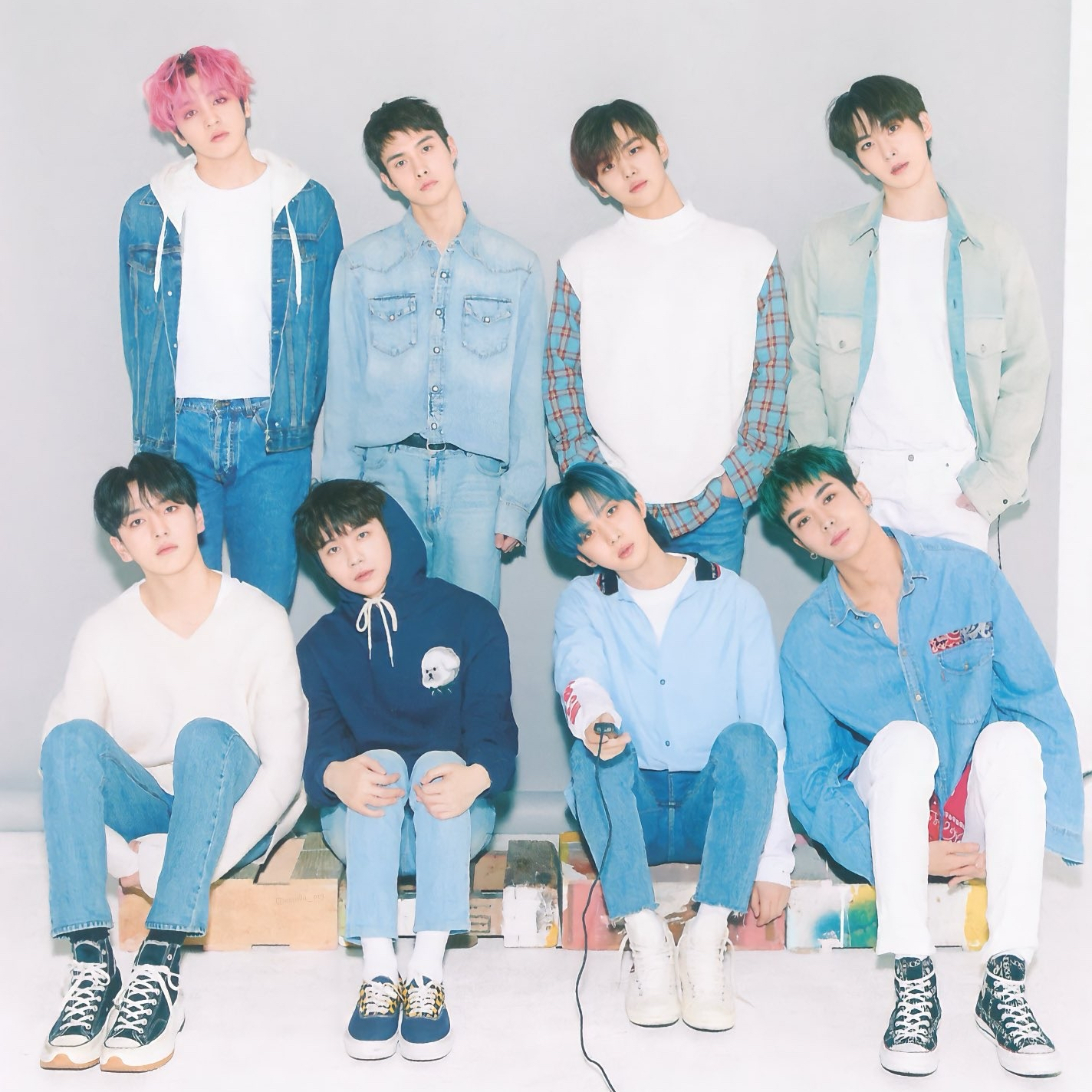 A moment captured by PENTAGON's fan