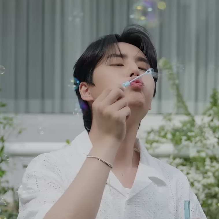 A moment captured by Young K (DAY6)'s fan