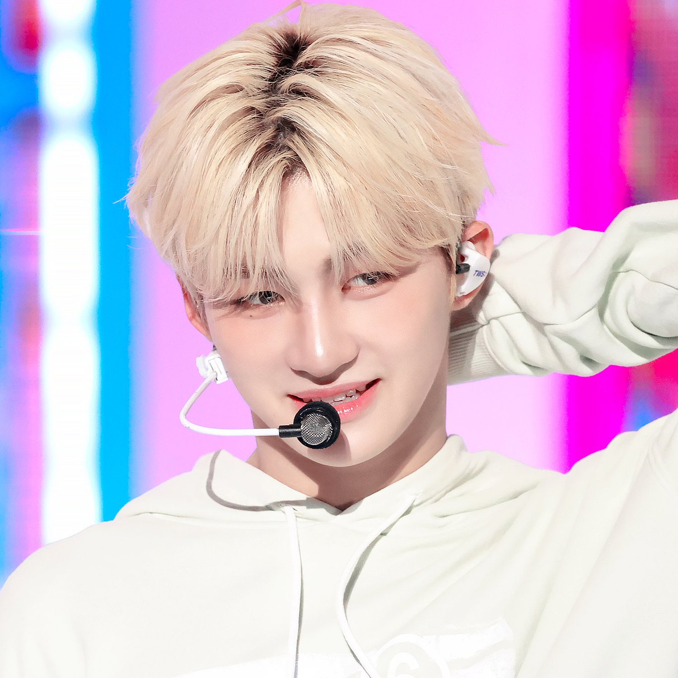 A moment captured by Jihoon (TWS)'s fan