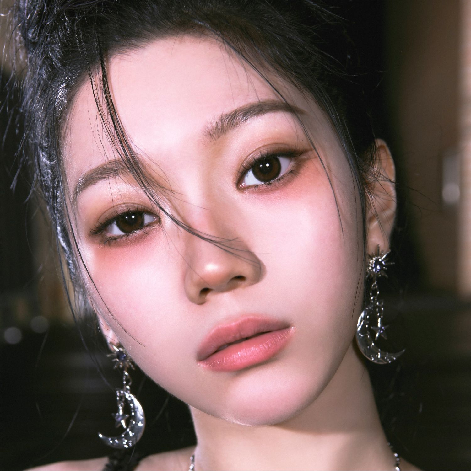 坂口梨乃 (IS:SUE)の最新写真