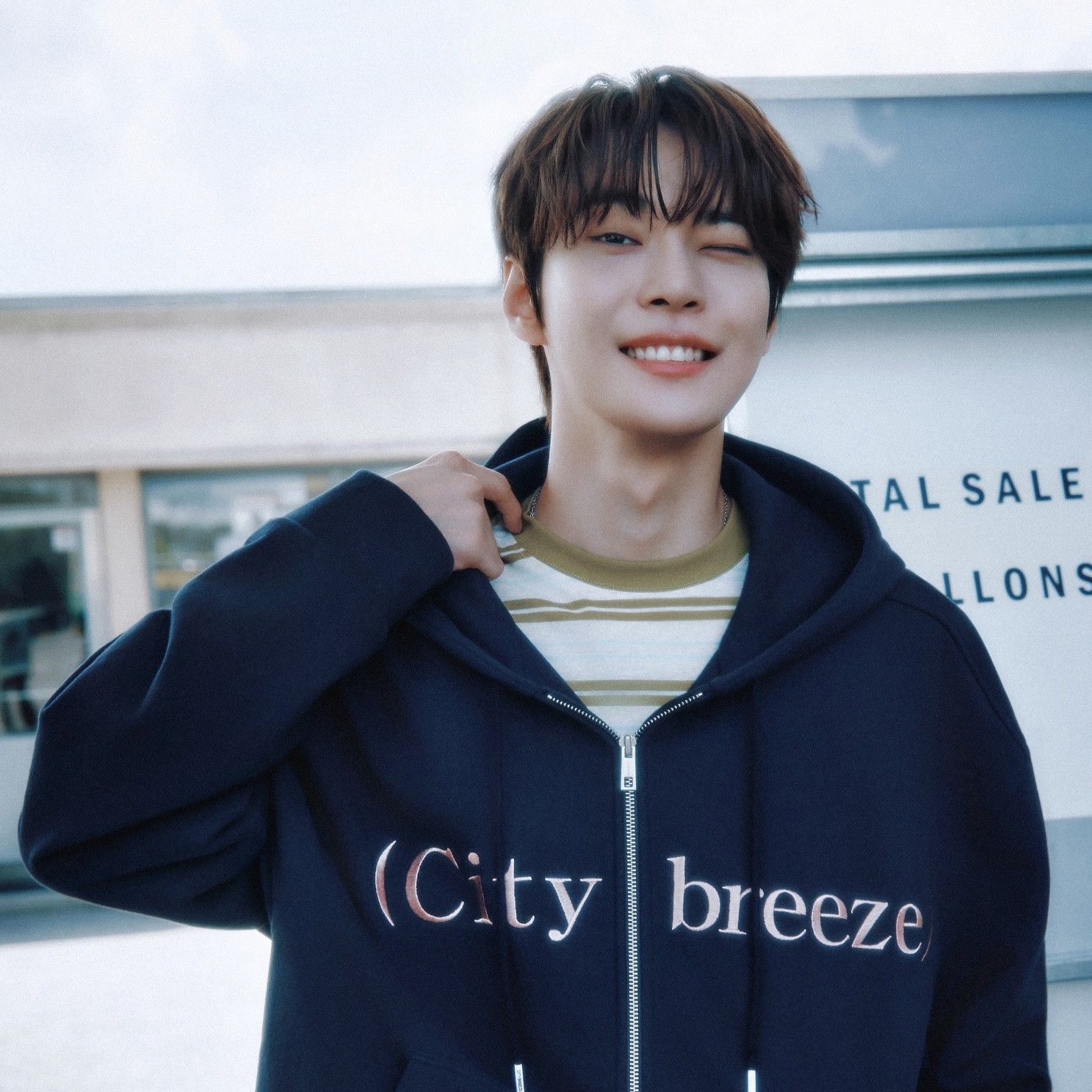 Behind-the-scenes cut of Doyoung (NCT 127)