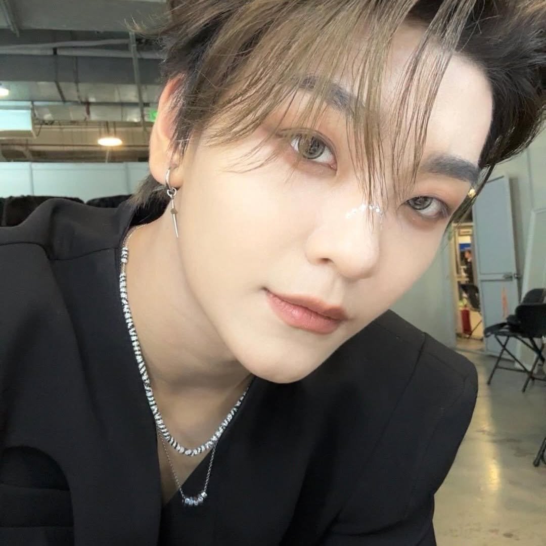 Behind-the-scenes cut of He Xinlong (ALPHA DRIVE ONE)