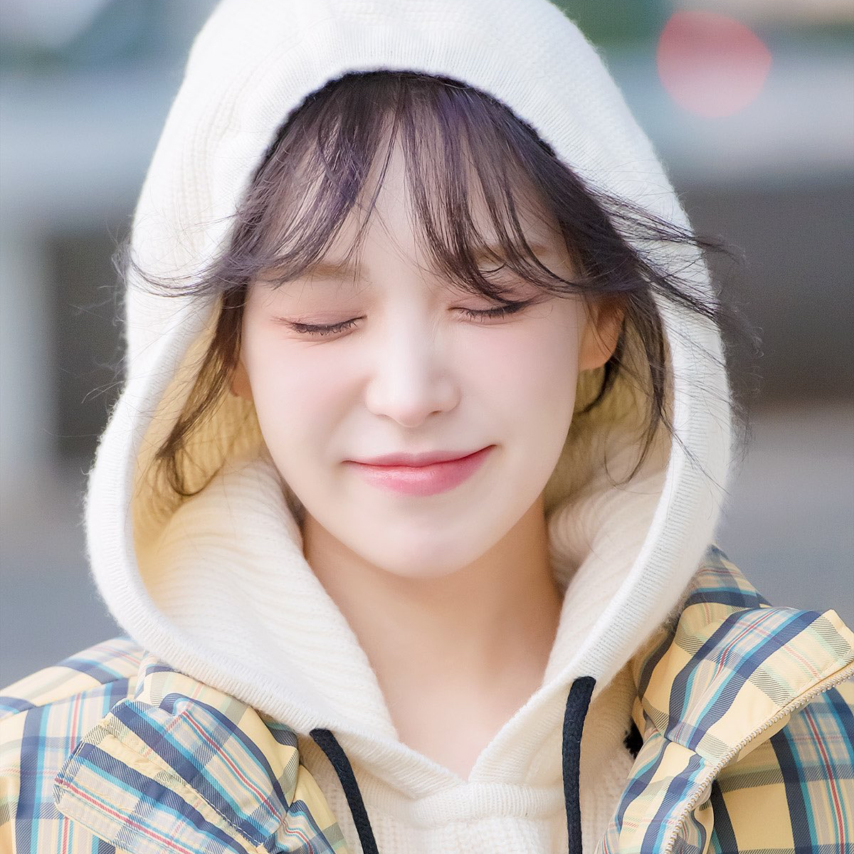 Recent activity shot of Wendy (Red Velvet)