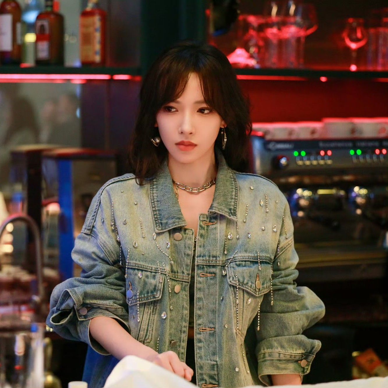 Behind-the-scenes cut of Cheng Xiao