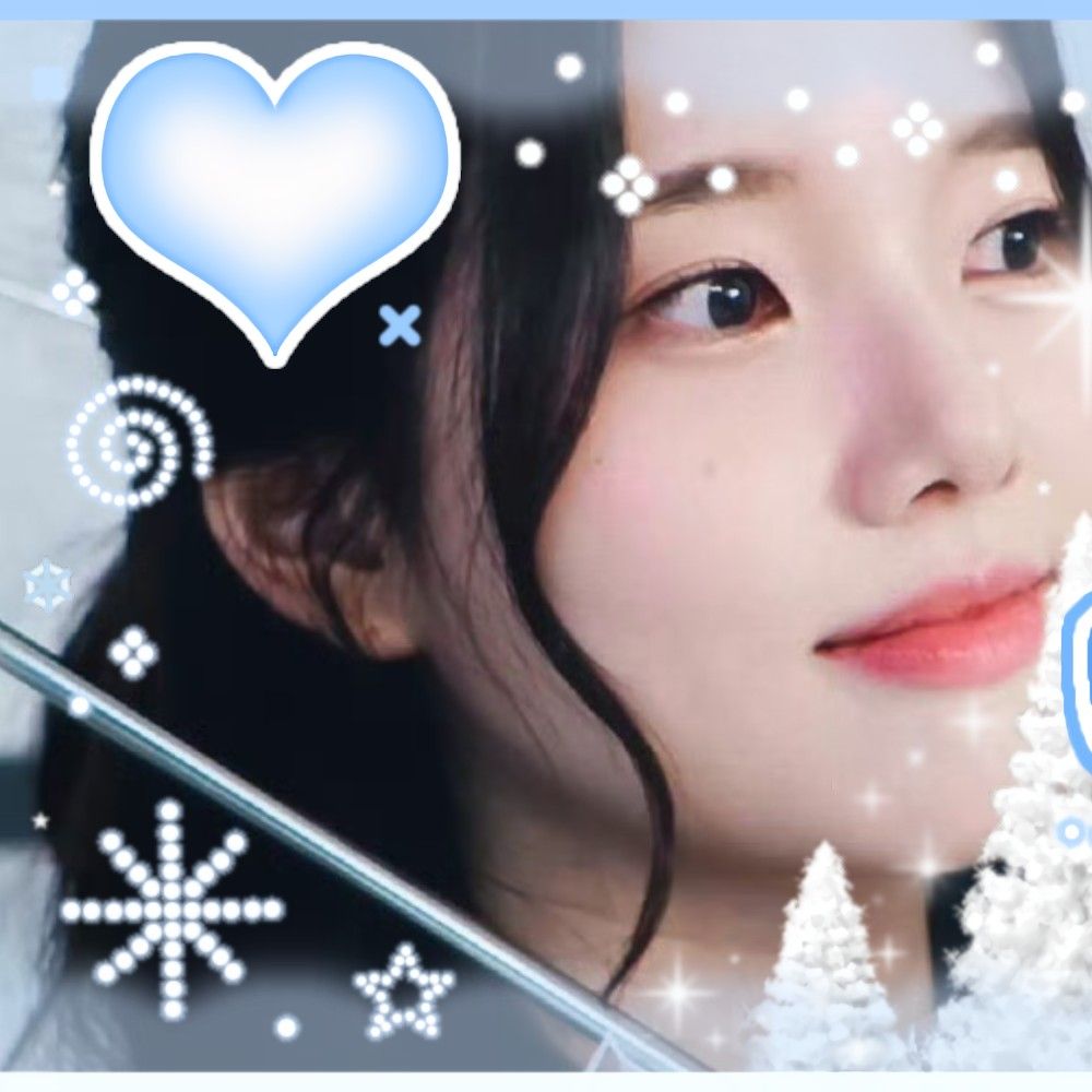 Latest photo of Lee Soojin (Weeekly)