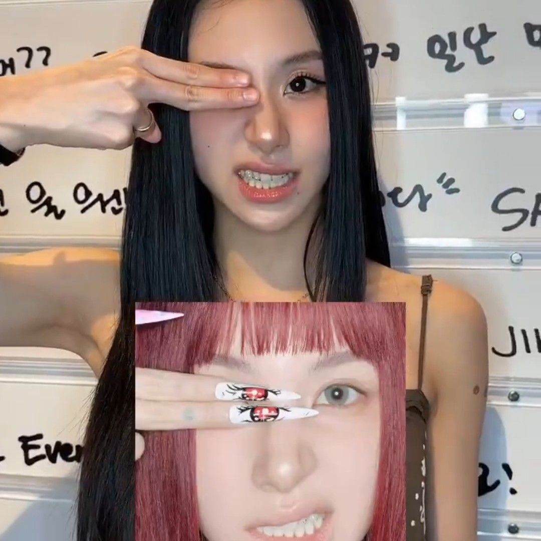 Behind-the-scenes cut of Chaeyoung (TWICE)