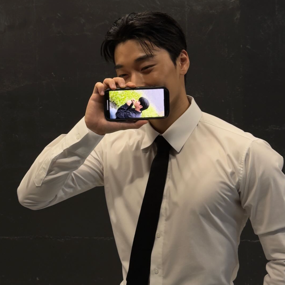 Behind-the-scenes cut of San (ATEEZ)