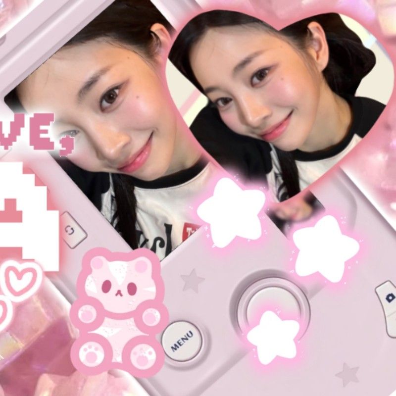 A moment captured by Nana (UNIS)'s fan