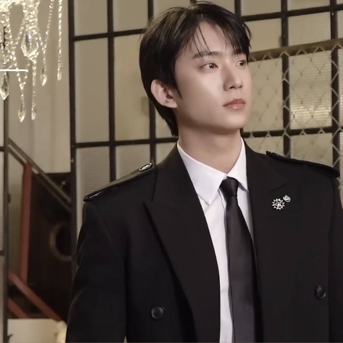 Behind-the-scenes cut of Gongchan (B1A4)