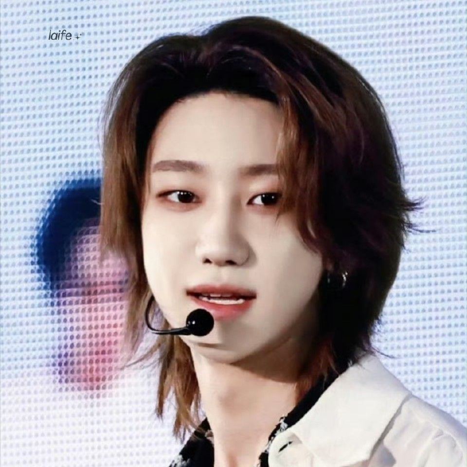 Behind-the-scenes cut of The 8 (SEVENTEEN)