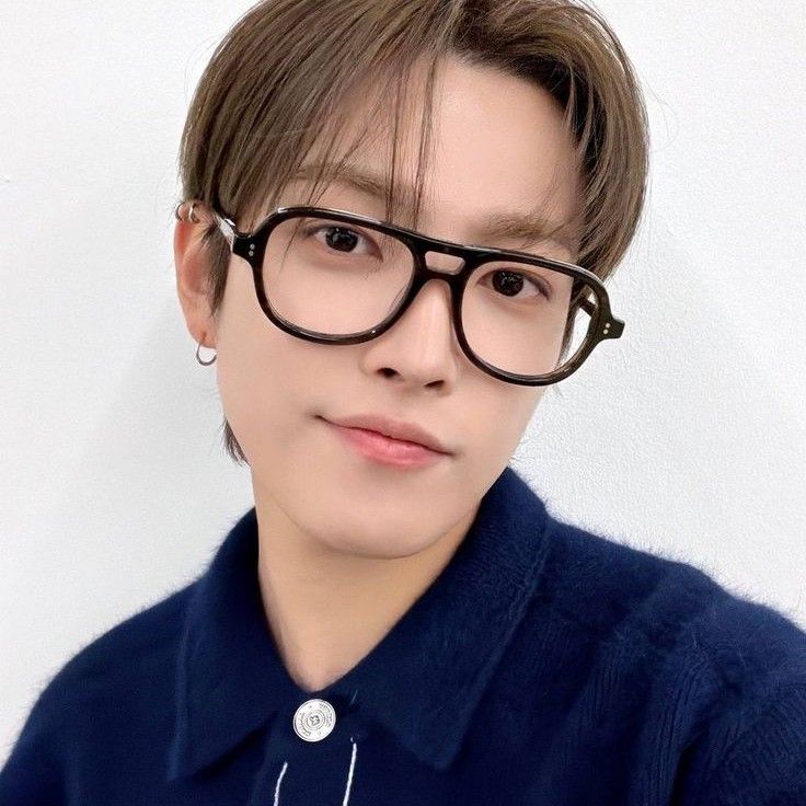 弘中 (ATEEZ)的幕后花絮