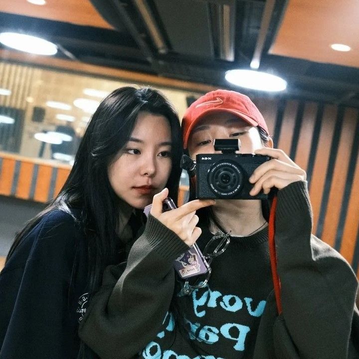 Recent activity shot of Moonbyul (MAMAMOO)