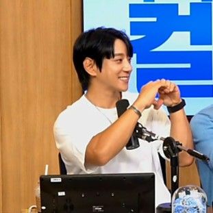Behind-the-scenes cut of Hwang Chiyeol