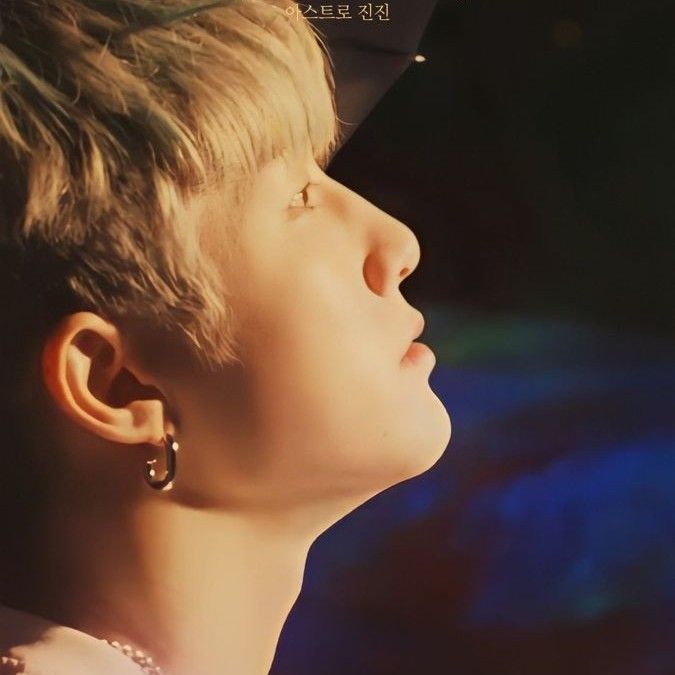 Behind-the-scenes cut of Jinjin (ASTRO)