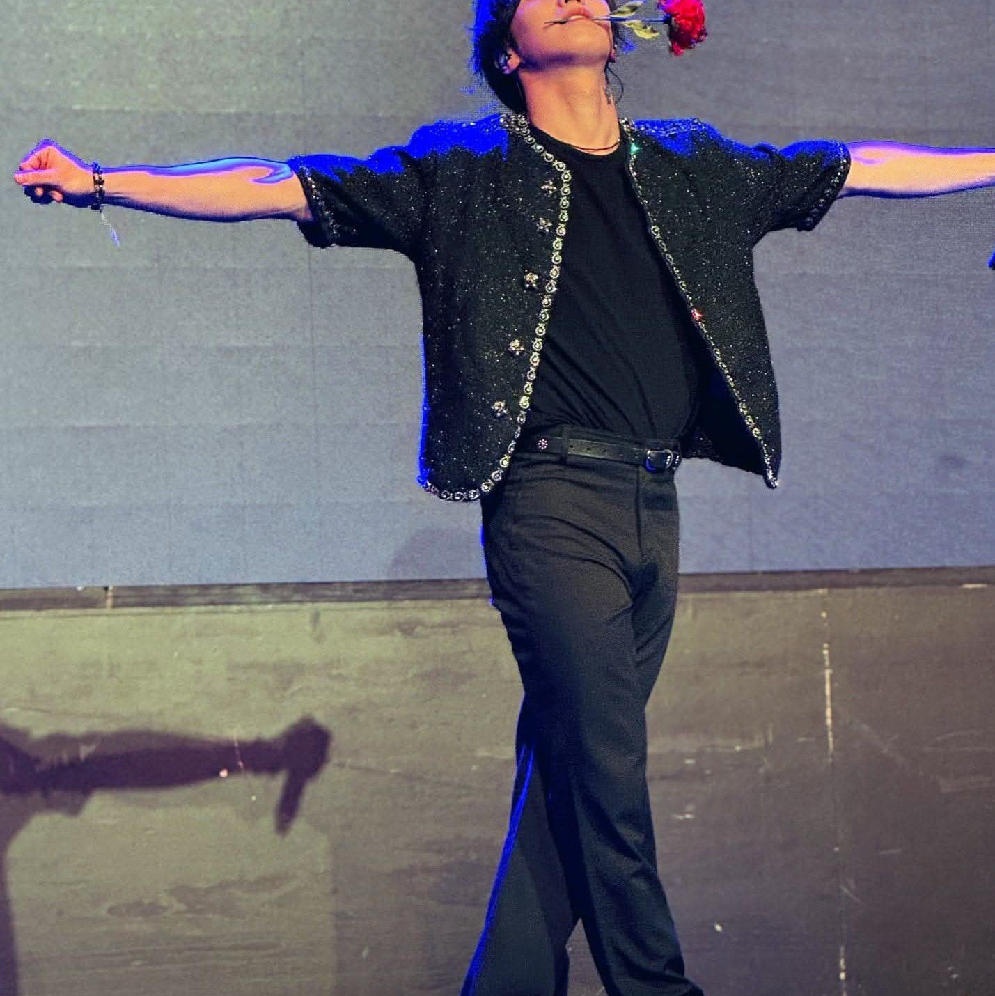 A moment captured by Rocky's fan