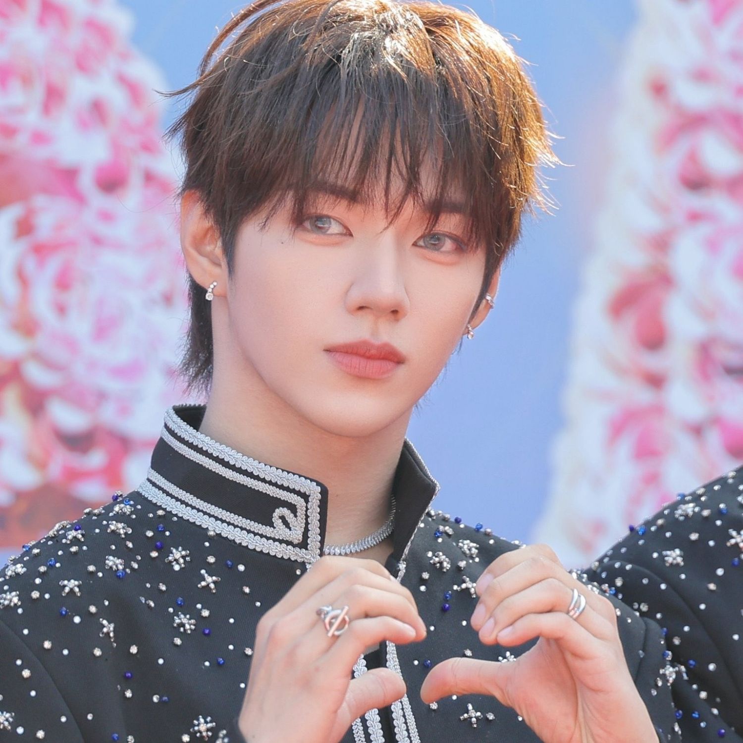 A moment captured by JL (AHOF)'s fan