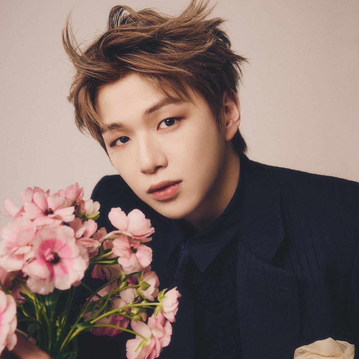 Behind-the-scenes cut of Kang Daniel