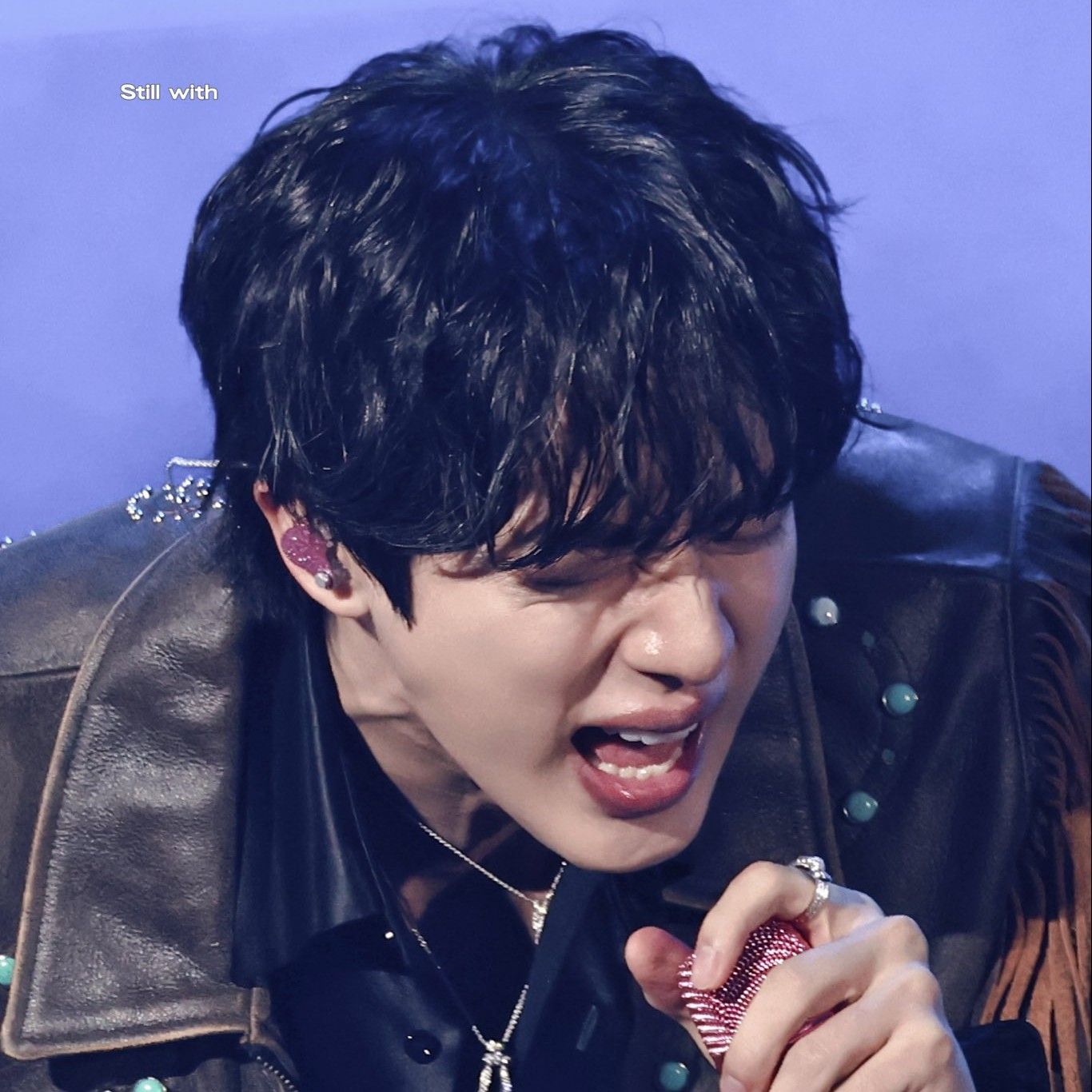 진 (방탄소년단)의 비하인드 컷