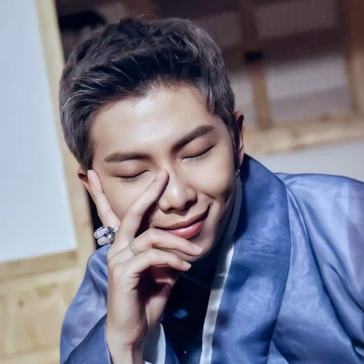 Behind-the-scenes cut of RM (BTS)