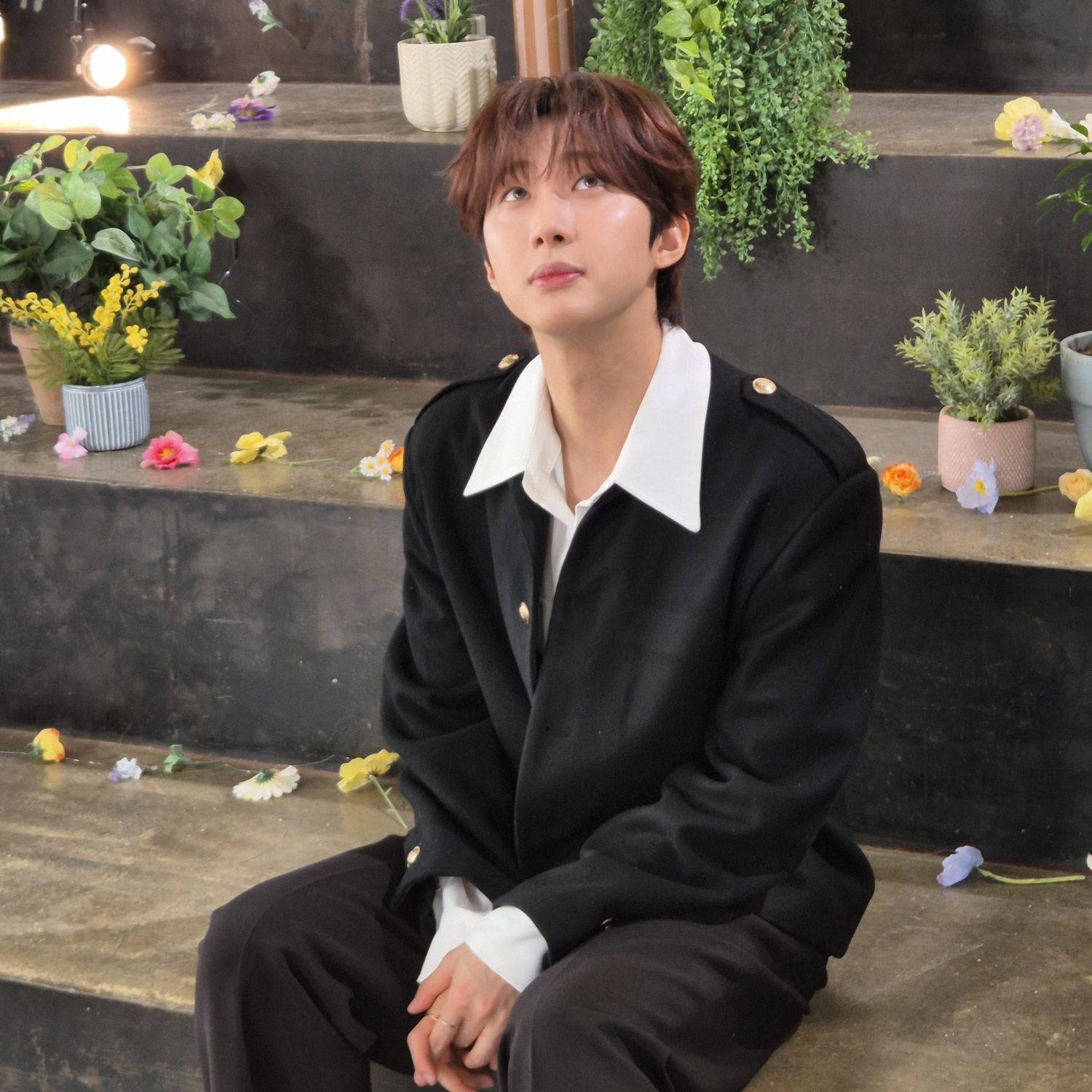 Recent activity shot of Hui (PENTAGON)