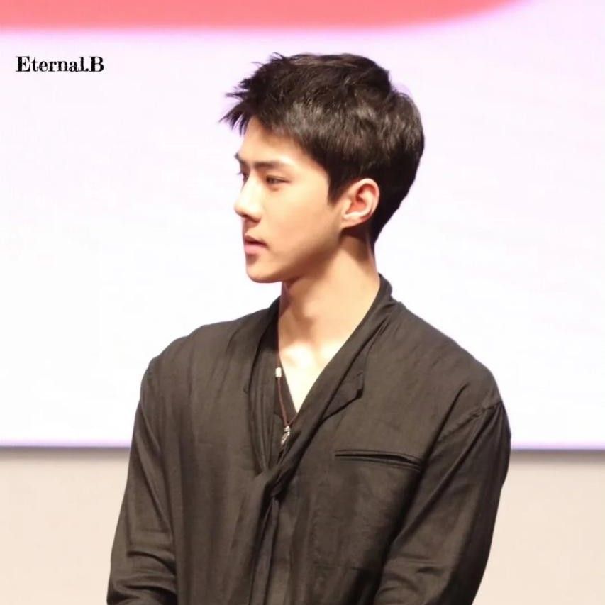 세훈 (EXO)의 비하인드 컷