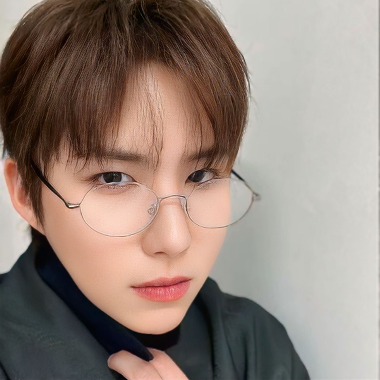 A moment captured by Wow (A.C.E)'s fan