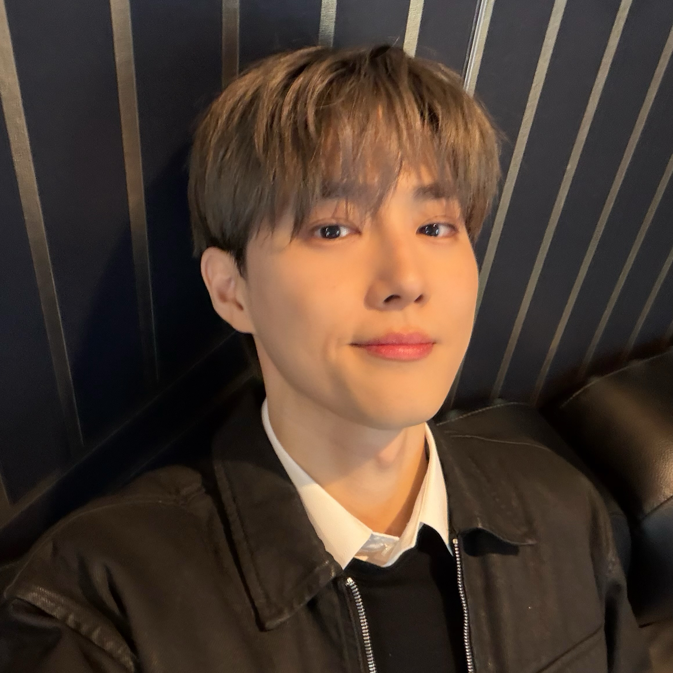 Suho (EXO)的幕后花絮