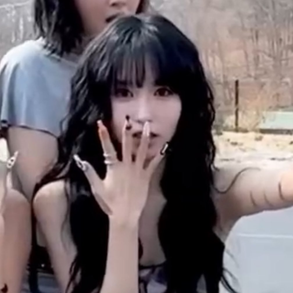 ミナ (TWICE)の舞台裏ショット