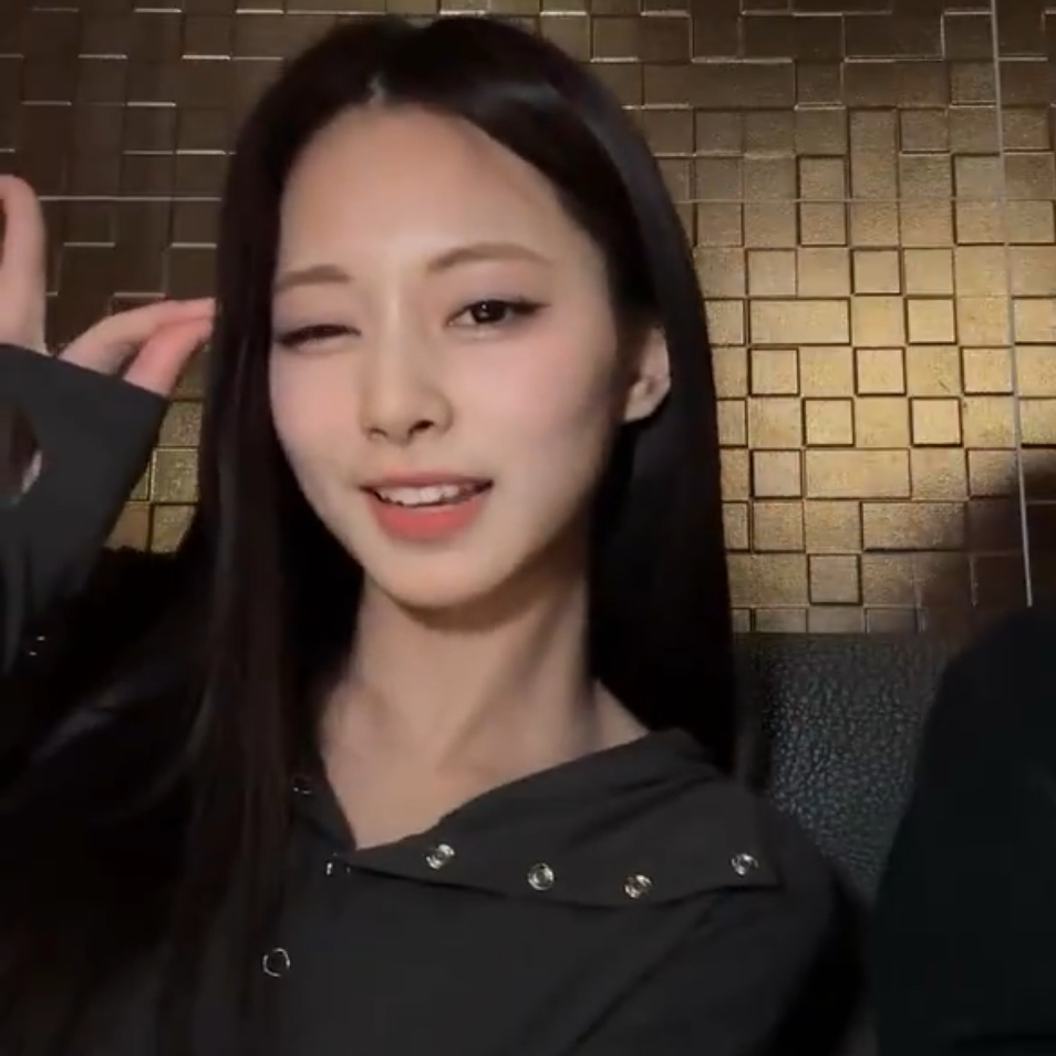 쯔위 (TWICE)의 최신 사진