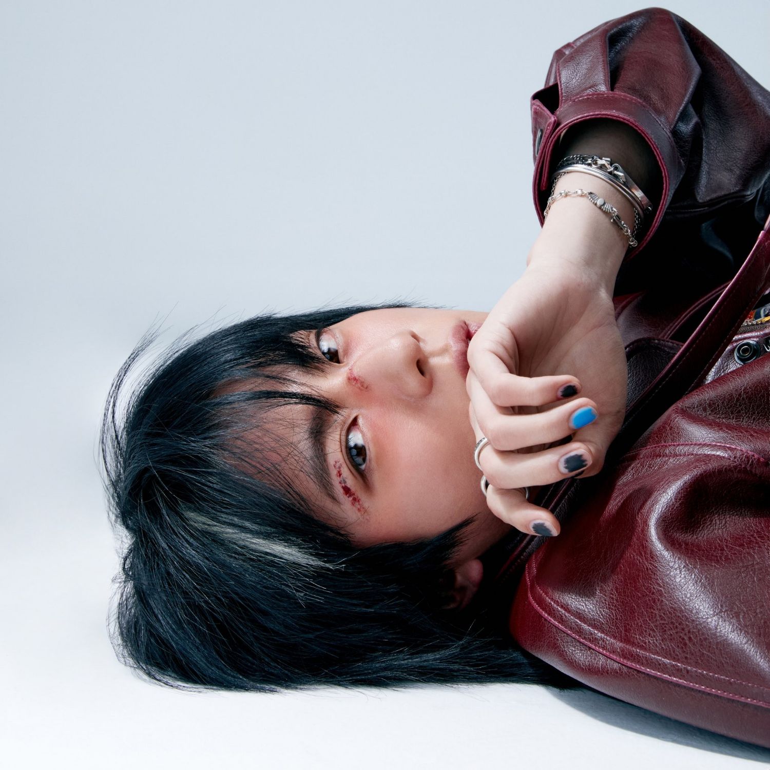 진 (방탄소년단)의 비하인드 컷