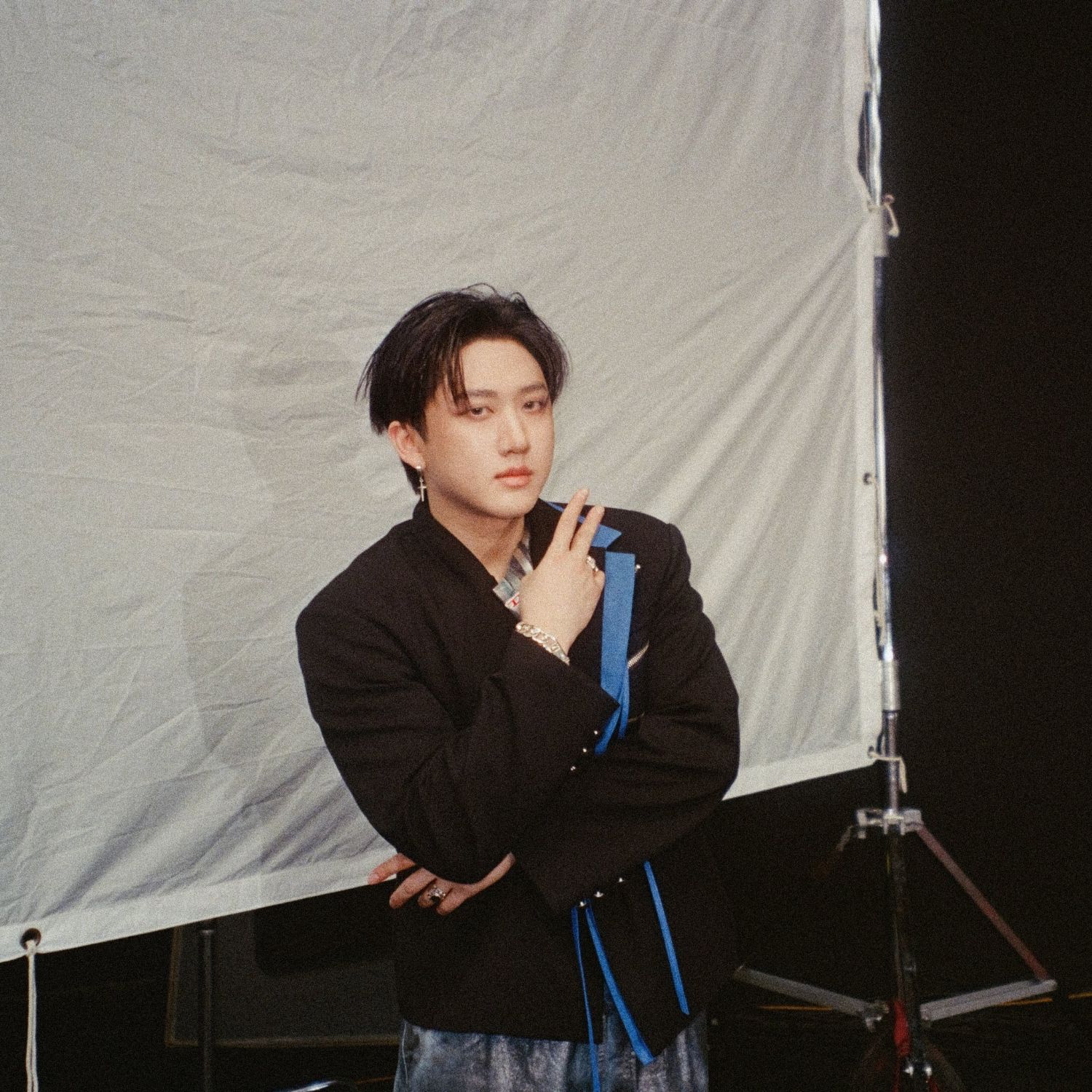 Behind-the-scenes cut of Changbin (Stray Kids)