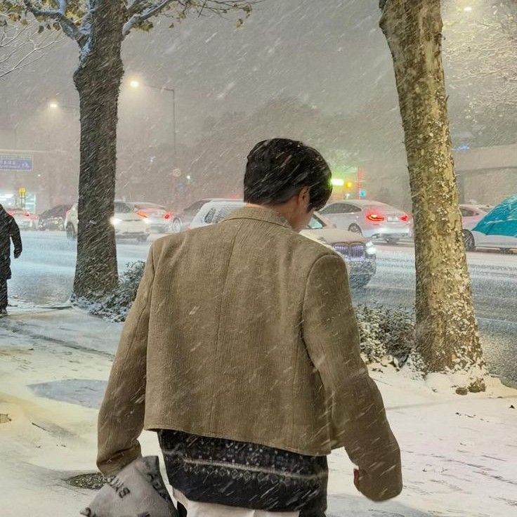 Latest photo of Hyunsuk (CIX)