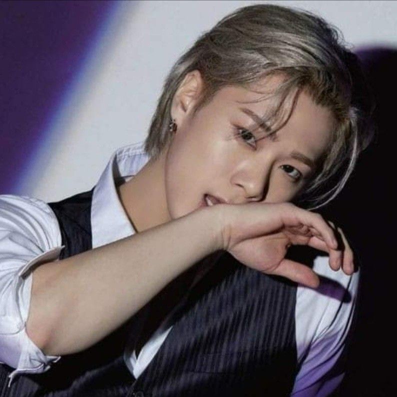 Foto aktivitas terbaru Moonbin (ASTRO)