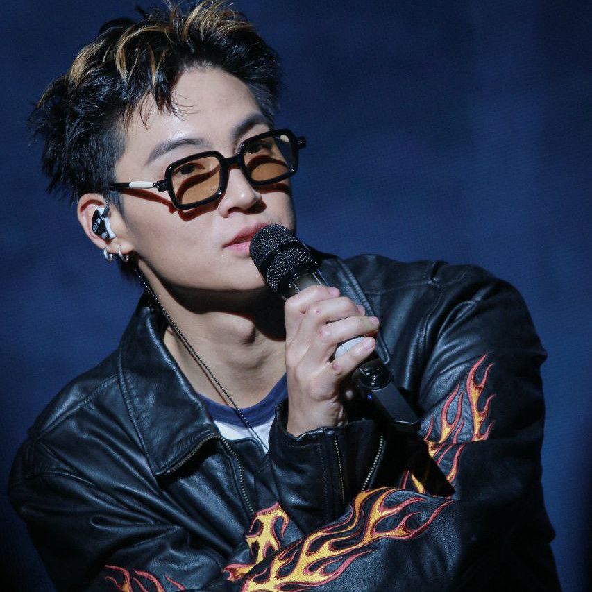 Recent activity shot of JAY B (GOT7)