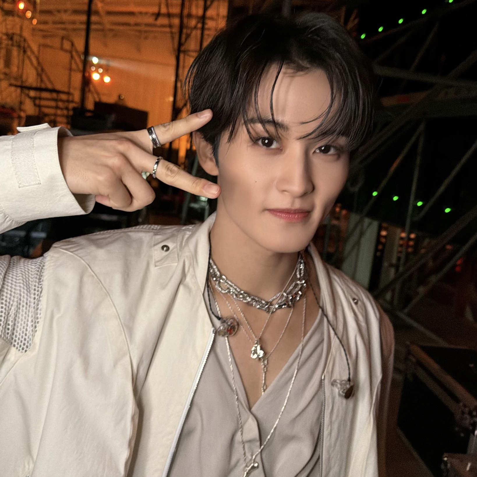 A moment captured by Mark (NCT 127, NCT DREAM)'s fan