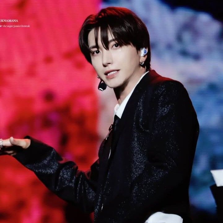 Latest photo of Leeteuk (Super Junior)
