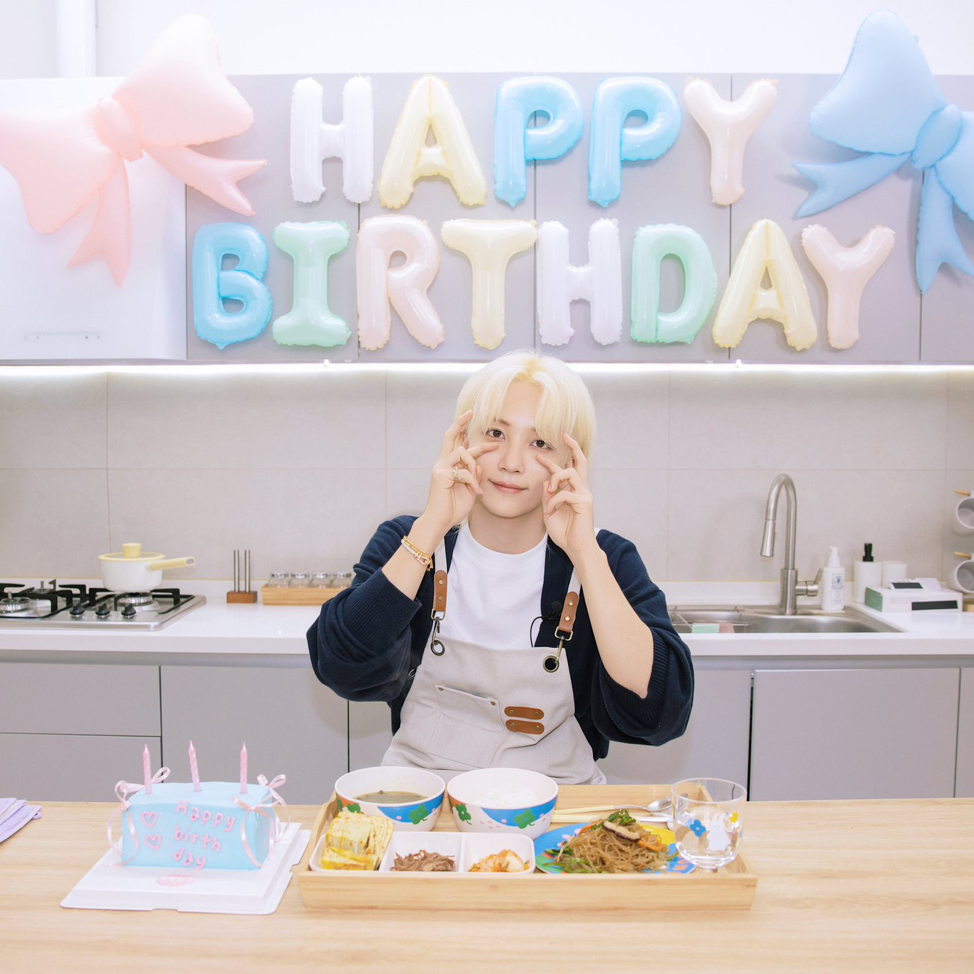 Behind-the-scenes cut of Jeonghan (SEVENTEEN)