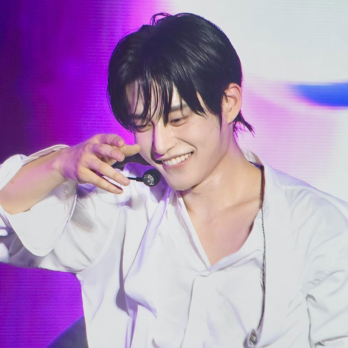 Recent activity shot of Kim Jiwoong (ZEROBASEONE)
