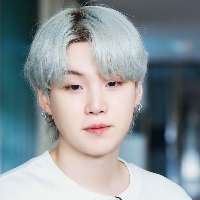 Foto terbaru SUGA (BTS)