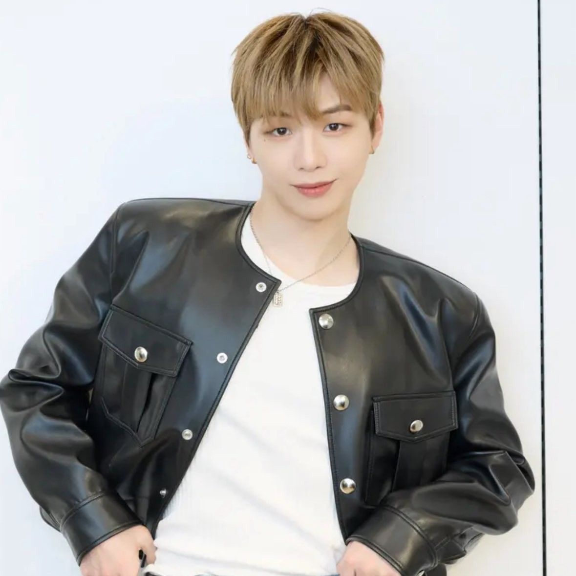 Latest photo of Kang Daniel