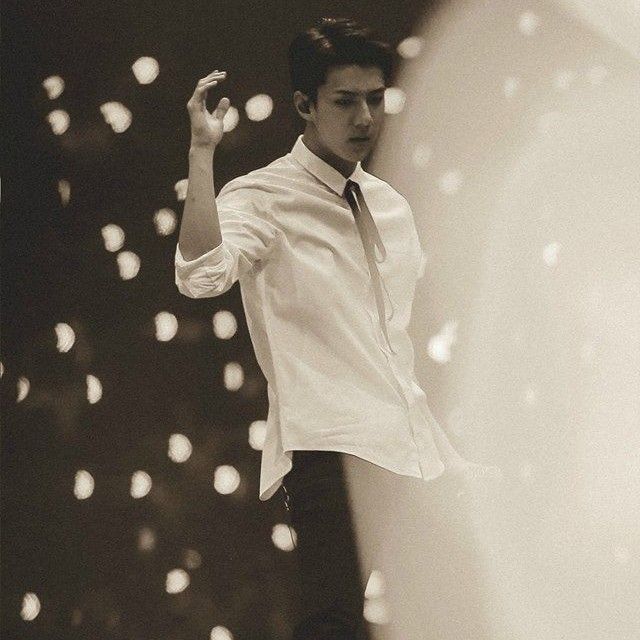 세훈 (EXO)의 최신 사진